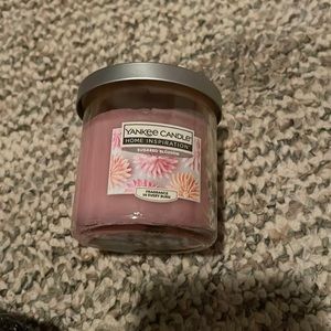 YANKEE CANDLE- sugared blossom